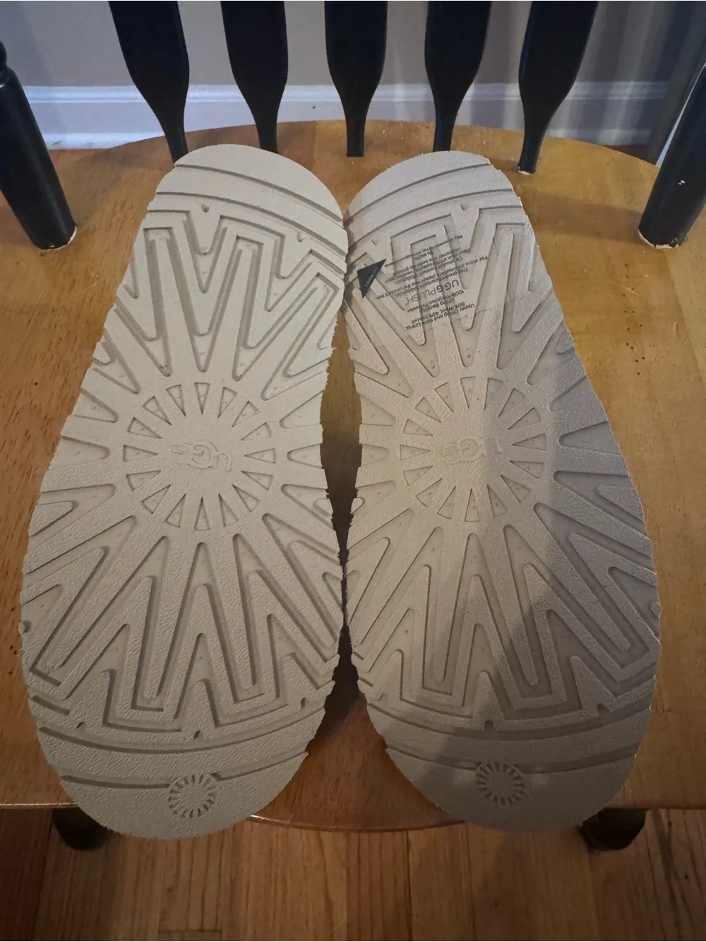 Ugg Sand Tazz Children's Slippers 1143776K SAND New no box US 3 UK 2 authentic